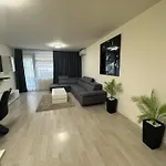Tres Palmas
