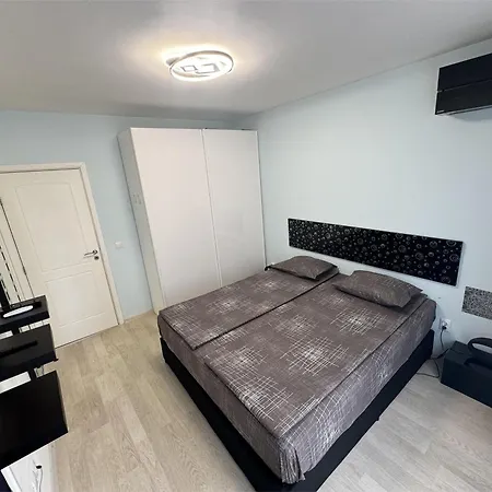 Tres Palmas Apartment *